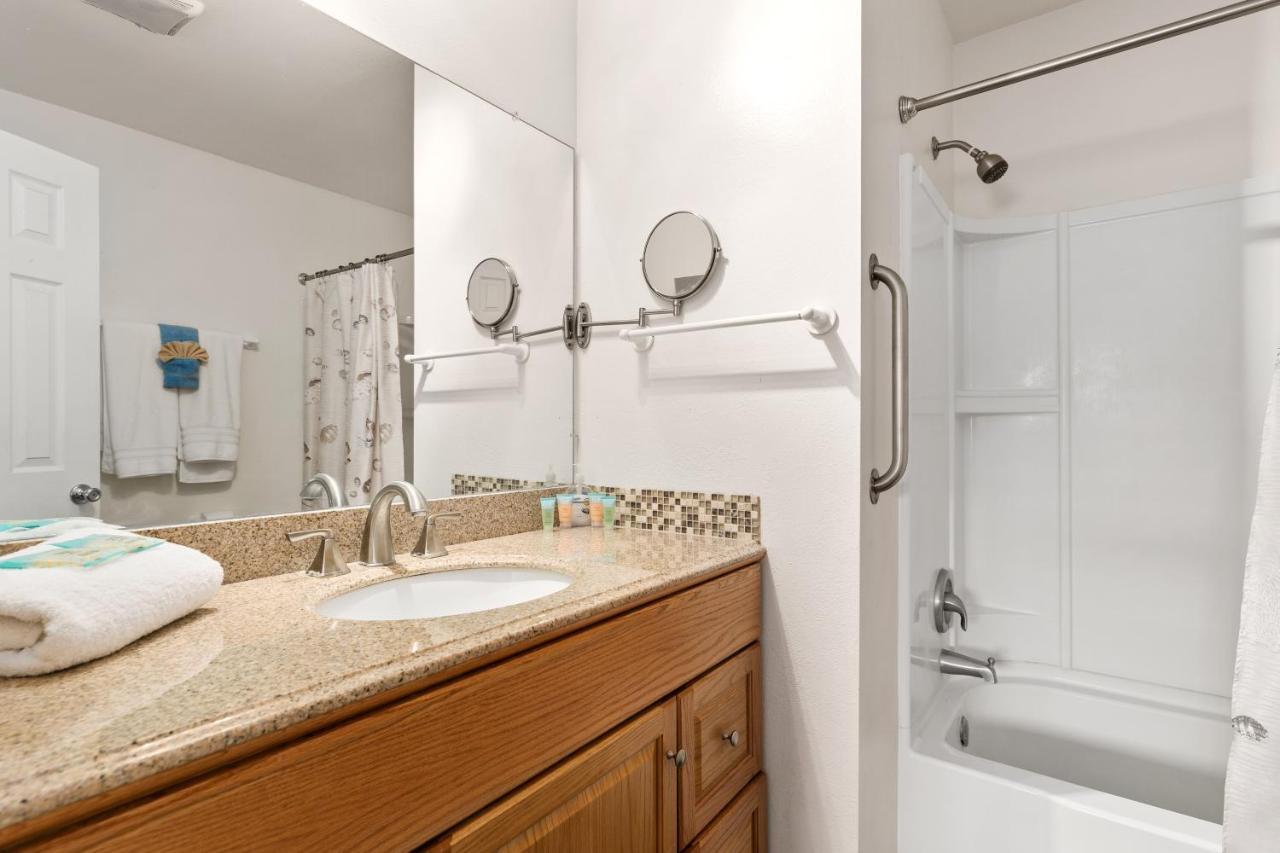 313B Steps From The Sand At Harbor Beach - Free Wifi Oceanside Exterior foto