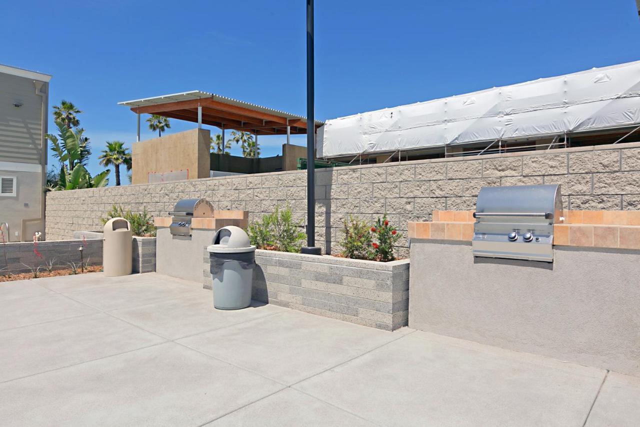 313B Steps From The Sand At Harbor Beach - Free Wifi Oceanside Exterior foto